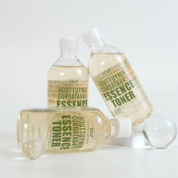 Заспокійливий зволожуючий тонер Houttuynia Cordata 84% Essence Toner 300 мл DF016 фото