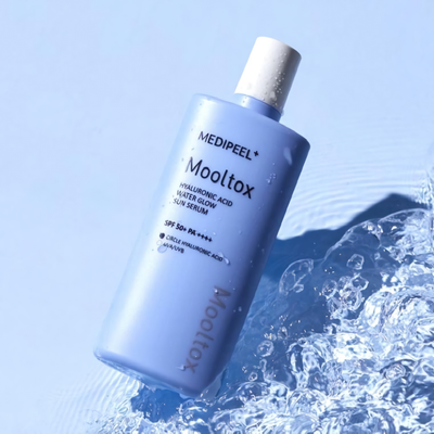 Сонцезахисна сироватка для обличчя Medi-Peel Hyaluronic Acid Mooltox Water Glow Sun Serum SPF 50+ PA++++, 52 мл MP065 фото
