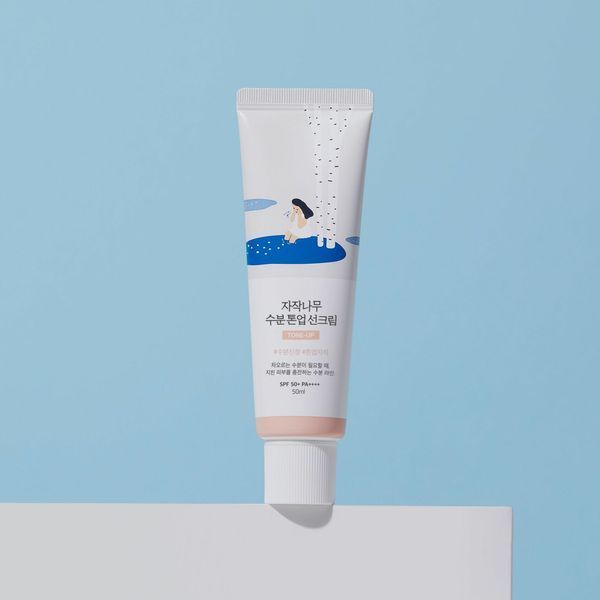 Тонувальний сонцезахисний крем з березовим соком ROUND LAB Birch Juice Moisturizing Tone Up Sunscreen, 50 мл RL043 фото