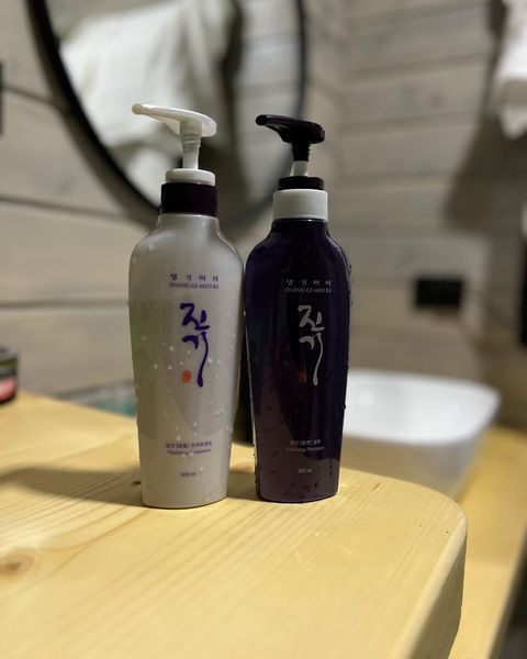 Відновлюючий шампунь для ослабленого волосся DAENG GI MEO RI Vitalizing Shampoo, 300 мл DMM001 фото